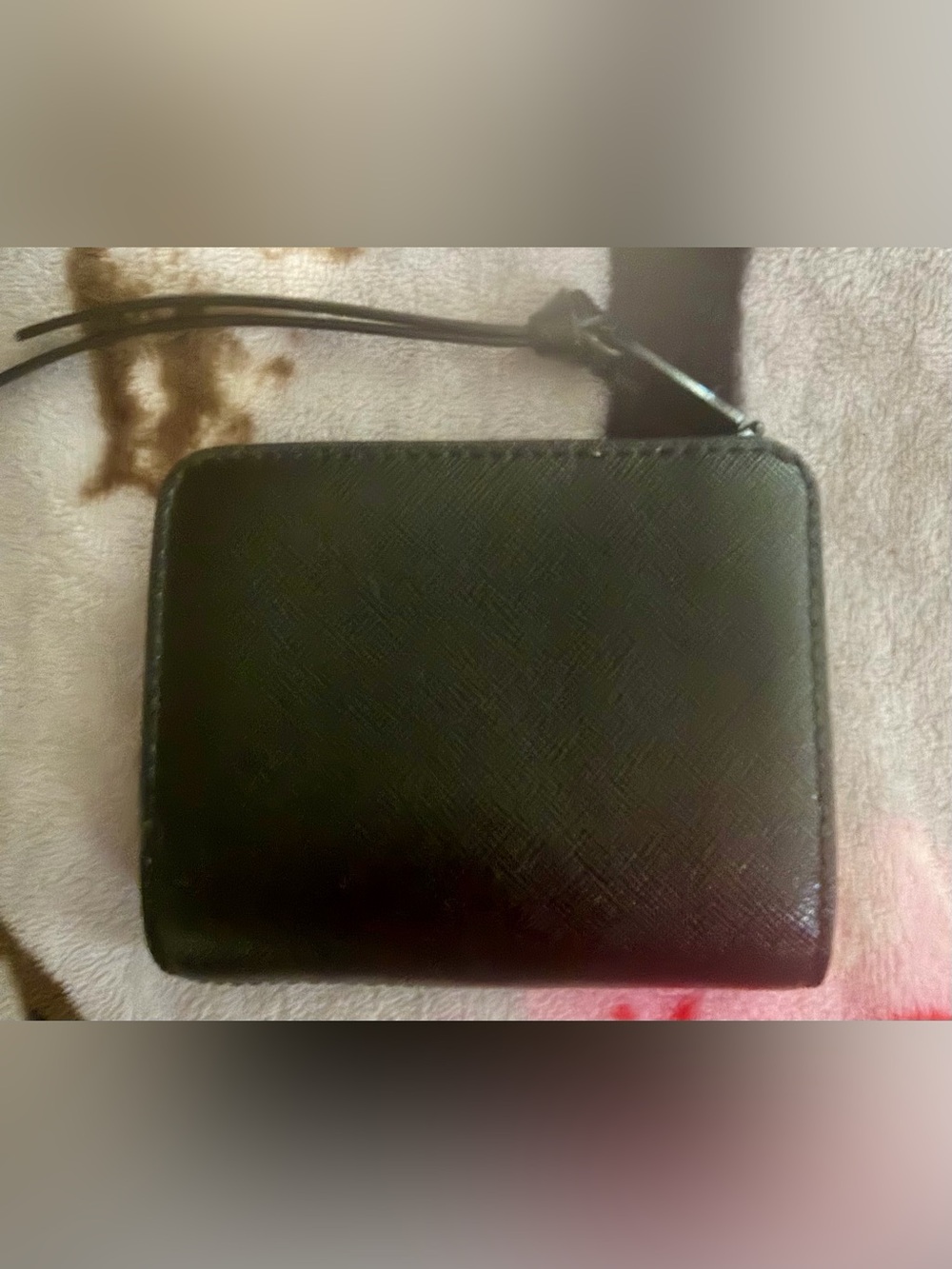 The Marc Jacobs Black Snapshot Wallet - Picture 2 of 13